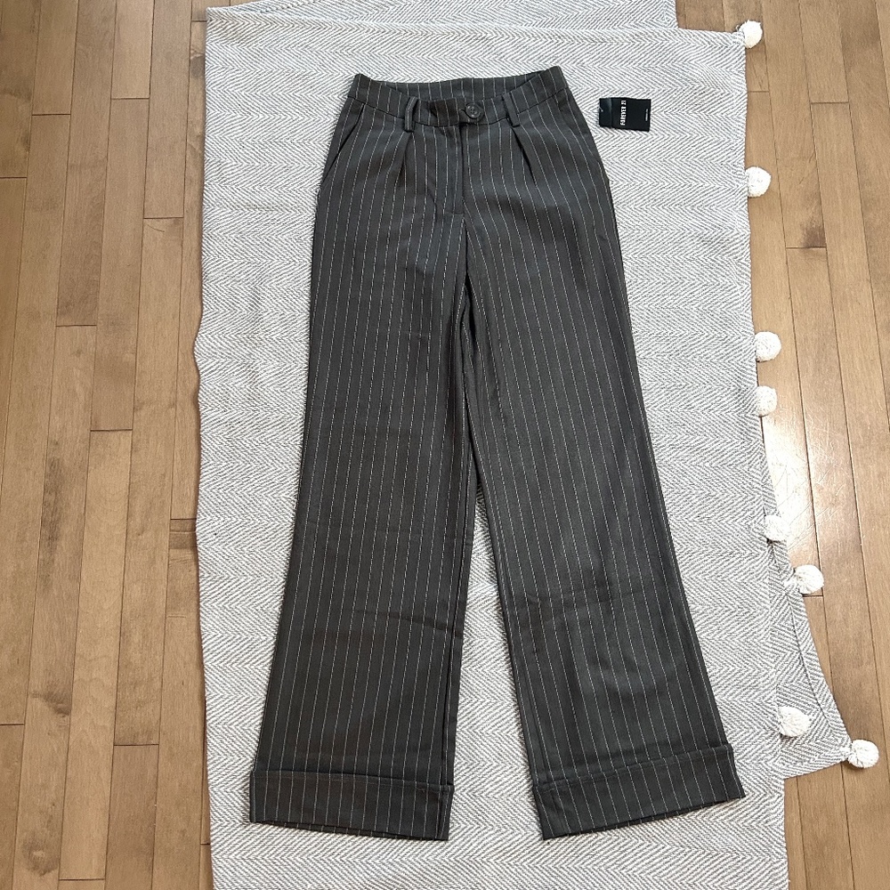 Forever 21⎪NWT Tailored Wide Leg Pant